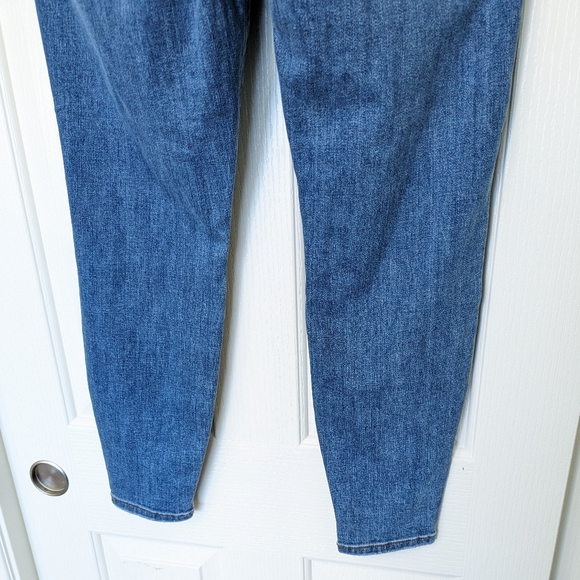 Judy Blue Jeans Judy Blue Skinny Fit Fit For A Queen Wheeling High